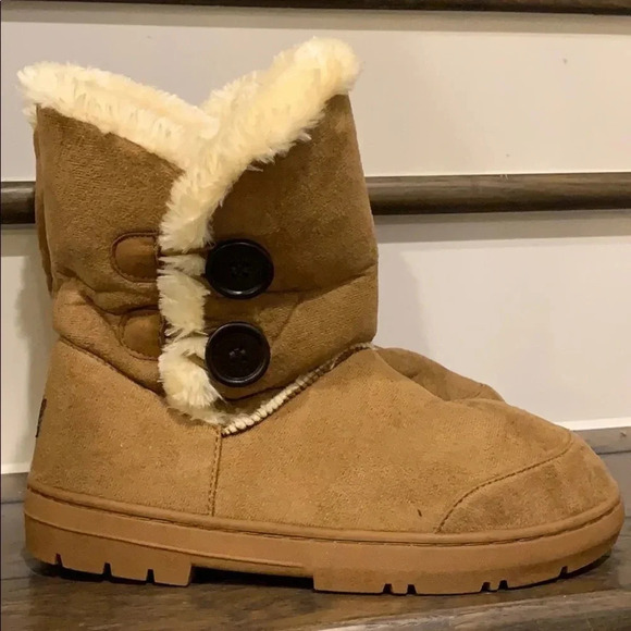 Tan Sherpa Twin Button Faux Fur Boots - Picture 1 of 3